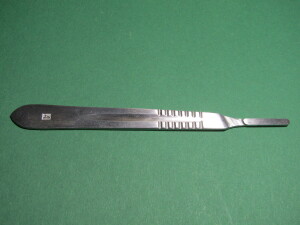 Scalpel blade holder no.4