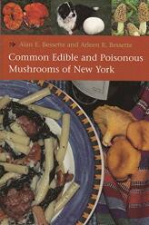 Common Edible and Poisonous Mushrooms of New York (2006)-